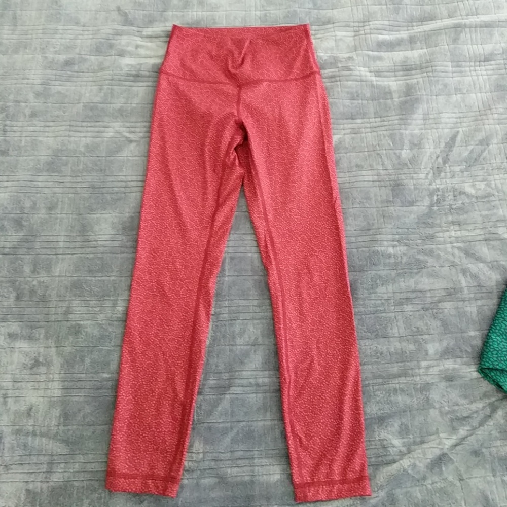 Lululemon leggings, ankle length